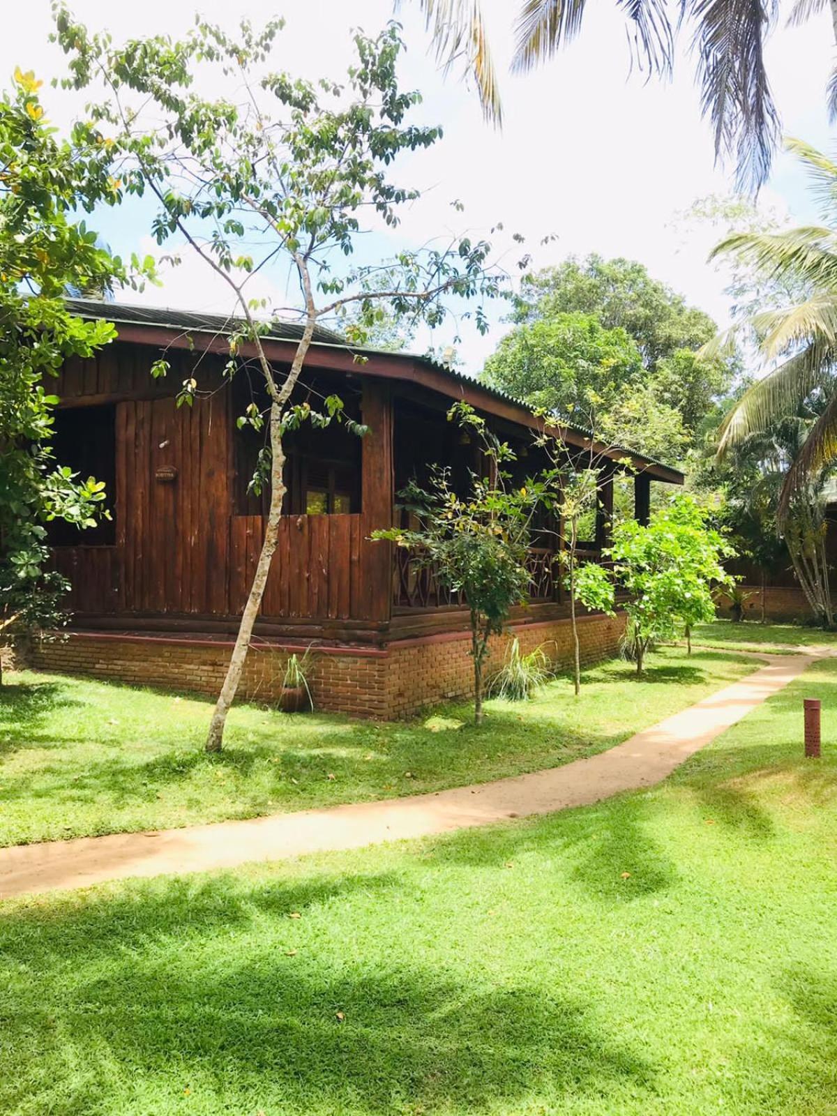 Lake Resort Bolgoda Wadduwa Exteriör bild